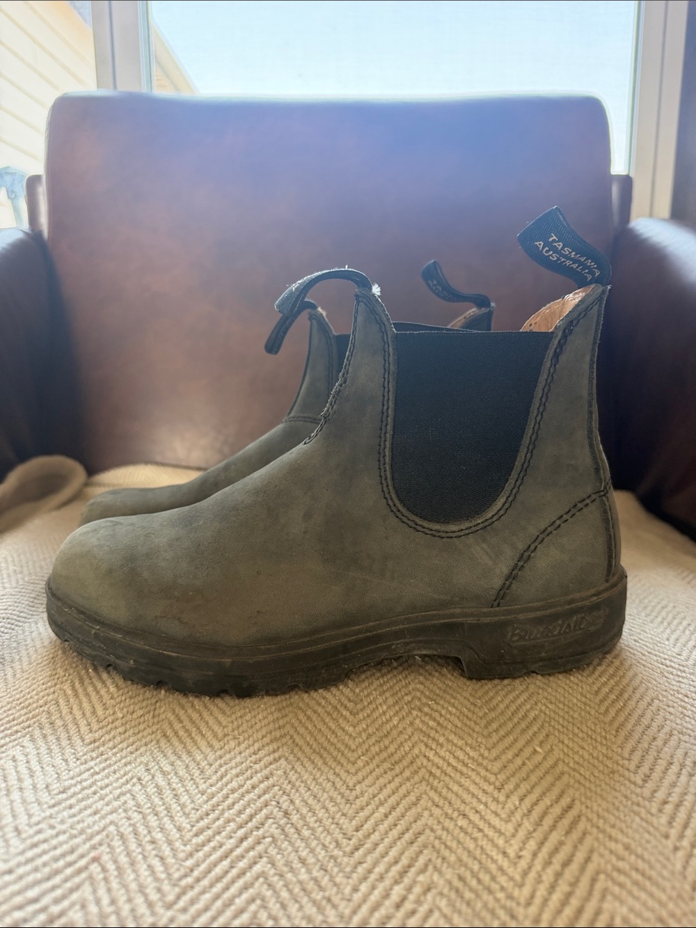 Women’s Blundstone Boots - Picture 2 of 8